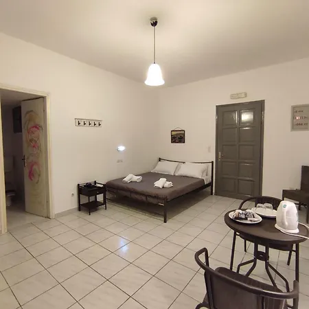 Art - Kitchen & Washing Machine B&B 3*