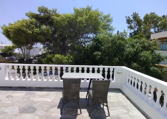 Art - Kitchen & Washing Machine 3* Perissa (Santorini)