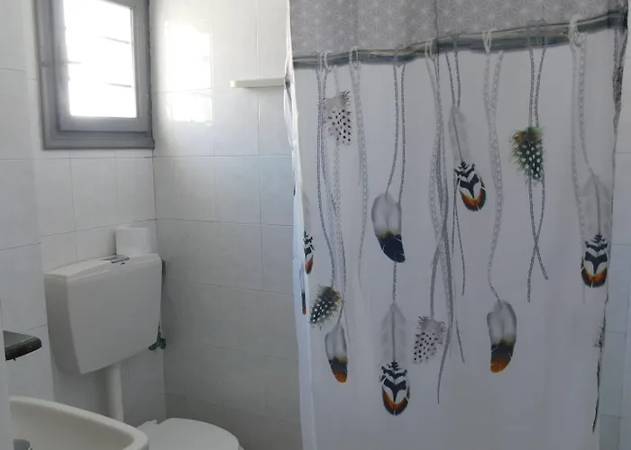 Art - Kitchen & Washing Machine Perissa (Santorini)