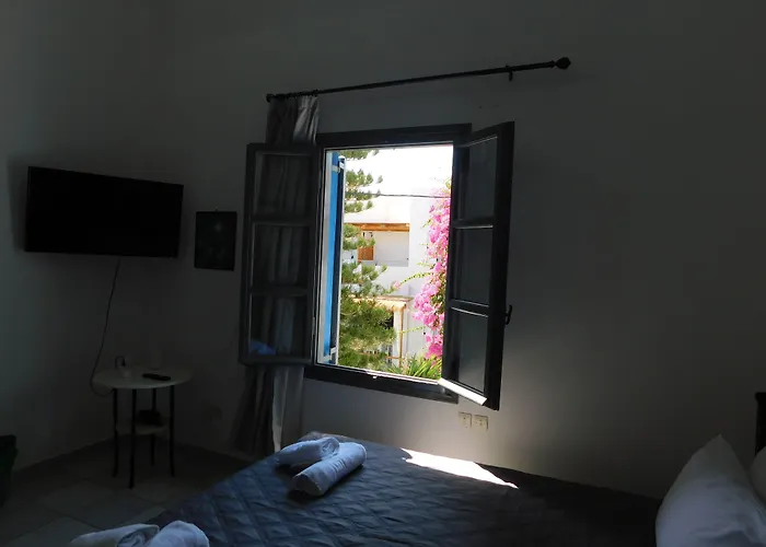 Art - Kitchen & Washing Machine Bed and breakfast 3*