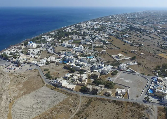 Art - Kitchen & Washing Machine Perissa (Santorini)